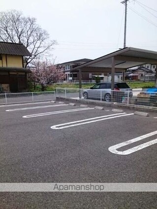 アプリコット[2LDK/58.86m2]の駐車場