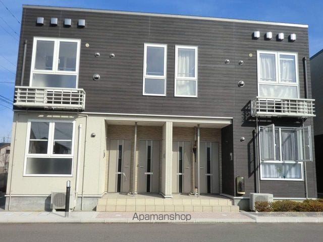 ベルグラース Aの玄関写真