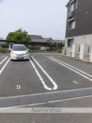 メゾンドヒル[3LDK/67.53m2]の駐車場1