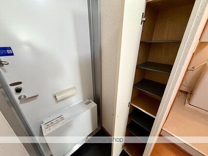 レオパレスベルヴィル[1K/21.81m2]の玄関