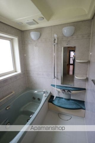 浜松市中央区 2階建 築26年の内装写真