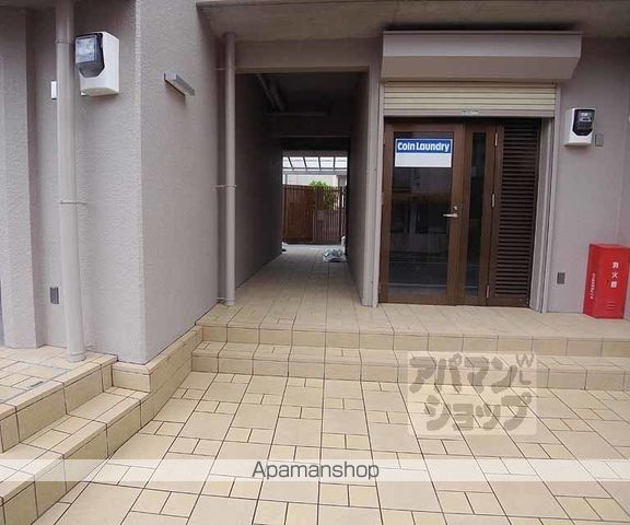 カレッジマンション七瀬川の玄関写真