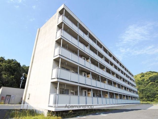 ビレッジハウス馬場1号棟の玄関写真