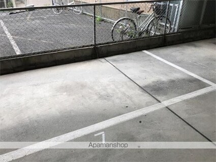 エクラ平野[1K/24.3m2]の駐車場