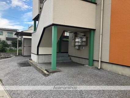 滋賀県彦根市川瀬馬場町[1K/33.12m2]のエントランス2