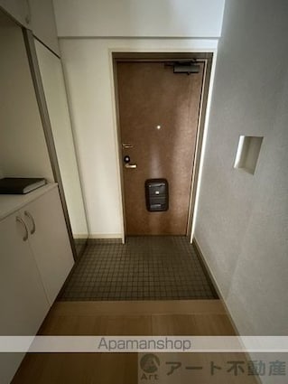 アドラーブル道後[3LDK/75m2]の玄関