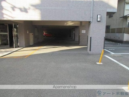 カローラ清水町[1R/26.97m2]の駐車場