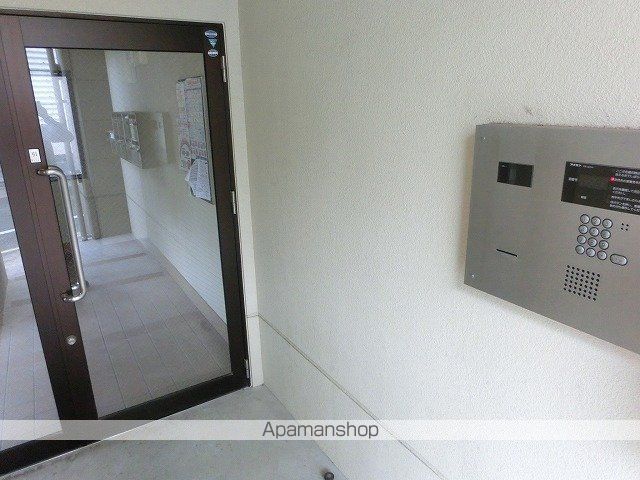 オールージュM1の玄関写真
