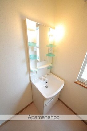 メゾン南大沢Ｂ[2LDK/60.44m2]の洗面所