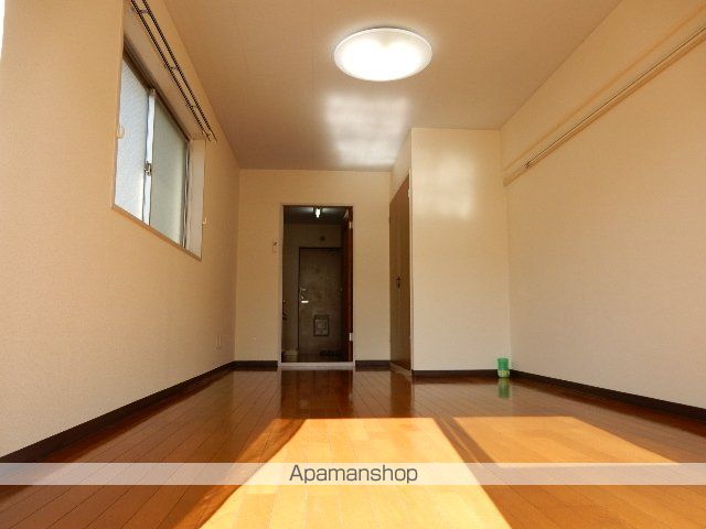 ウイングの内装写真