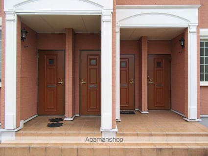 東京都立川市砂川町６丁目[2LDK/54.67m2]のエントランス