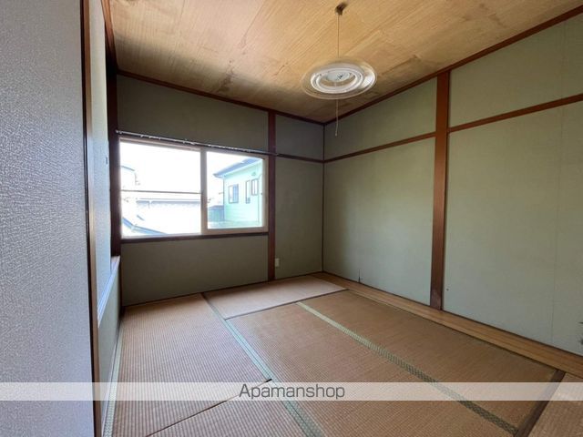 ＪＲ奥羽本線 秋田駅 バス乗車時間：20分 最寄りバス停で下車 徒歩3分 2階建 築50年の内装写真