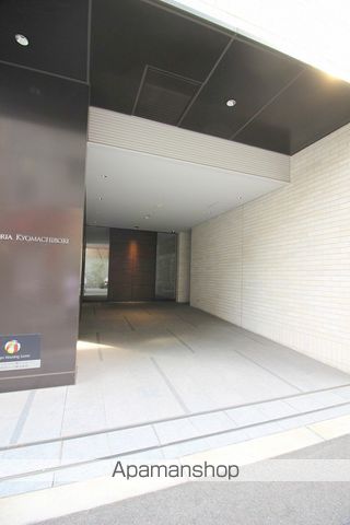 C0MF0RIA京町堀の玄関写真