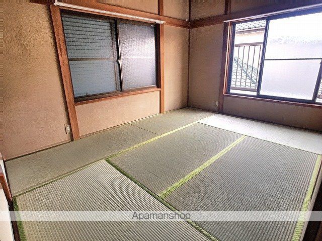 中ノ島貸家の内装写真