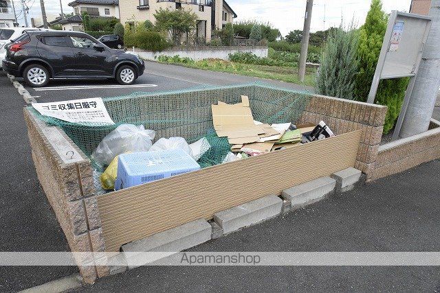 カーサセリシェールBの外観写真