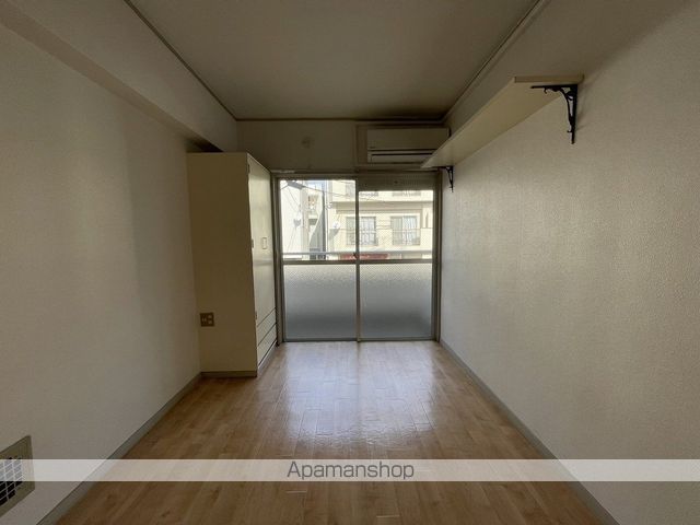 粟屋ビルの内装写真