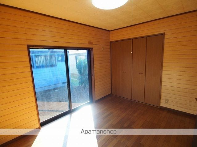 神栖市 1階建 築28年の内装写真