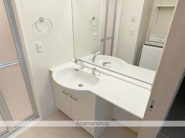 ハイム三条岡 A棟の内装写真