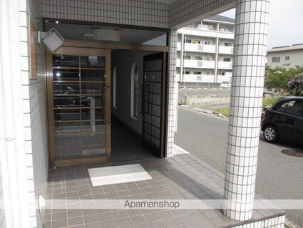 広島県広島市安佐南区緑井３丁目[1K/22.32m2]のエントランス1