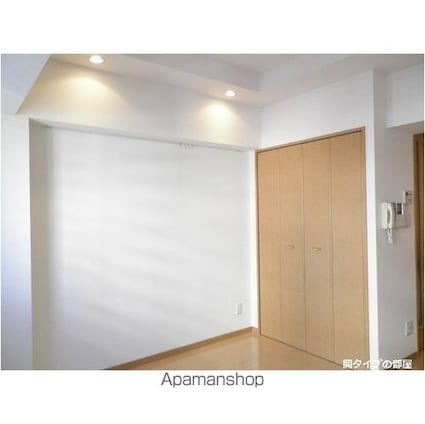 コンフォリア愛宕[1R/25.19m2]のリビング・居間