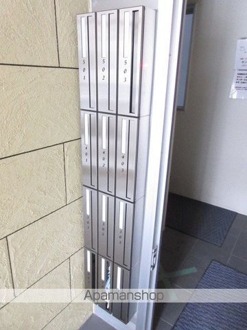 エヴァンスコート南1条の玄関写真