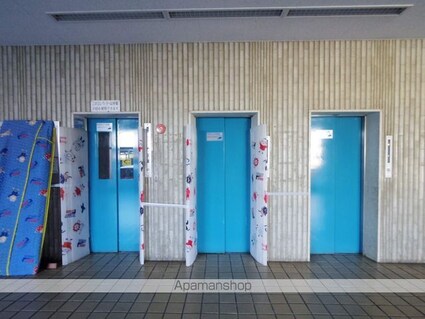 ビレッジハウス向台タワー１号棟[2DK/40.38m2]の共用部2