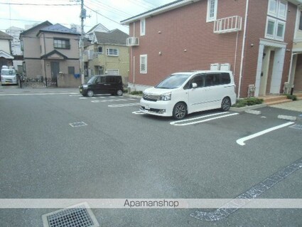 東京都武蔵村山市学園３丁目[1R/32.9m2]の駐車場