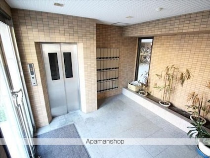 グレイスパル本町[1K/26.97m2]のロビー1