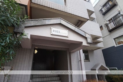 リエール若松町[2LDK/54.47m2]のエントランス