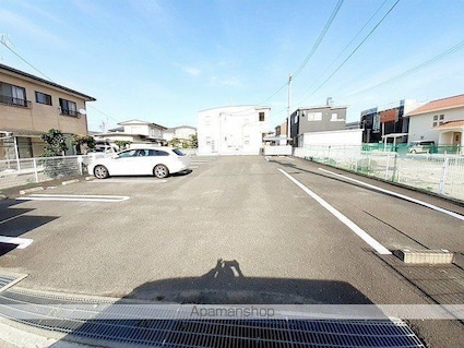 メゾンスガイ[1LDK/46.22m2]の駐車場