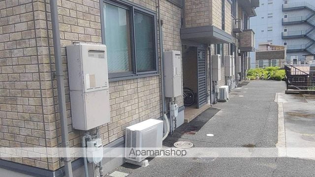 リリーコート日和山の玄関写真