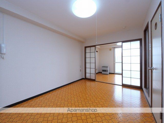 石橋ハイツIの内装写真