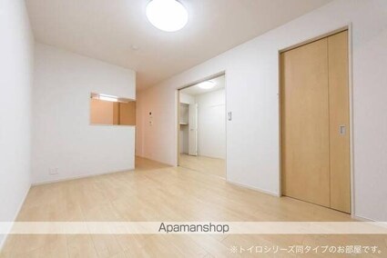 フィールドヒル　安曇野Ⅰ[1LDK/36.29m2]のリビング・居間