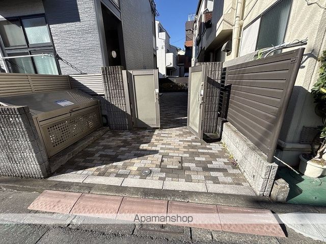 レオパレスステラート堀切Iの玄関写真