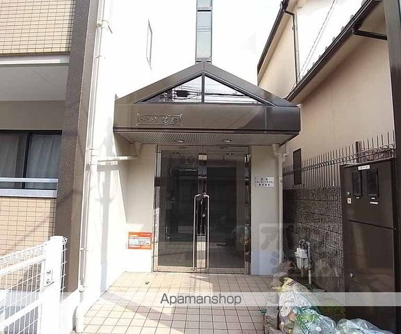 メゾン近松の玄関写真