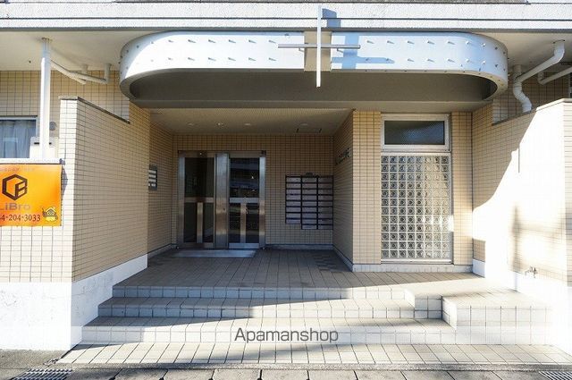 グリーンプラザ春日の玄関写真