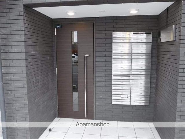 LUANA福住の玄関写真