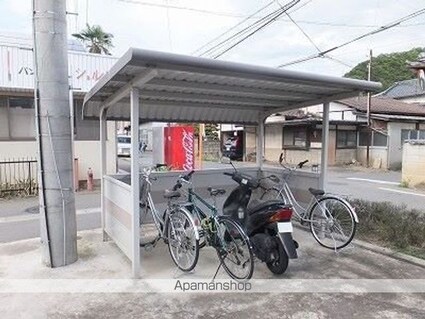 レオパレスひまわり[1K/23.18m2]の駐車場2