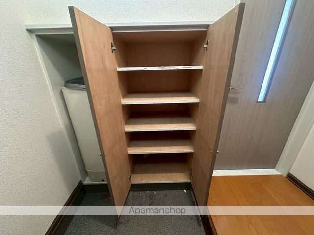 カームハイツBの内装写真