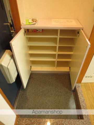 OYA−BLDGの内装写真