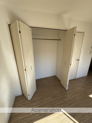 ダイナーズ鶴島の内装写真