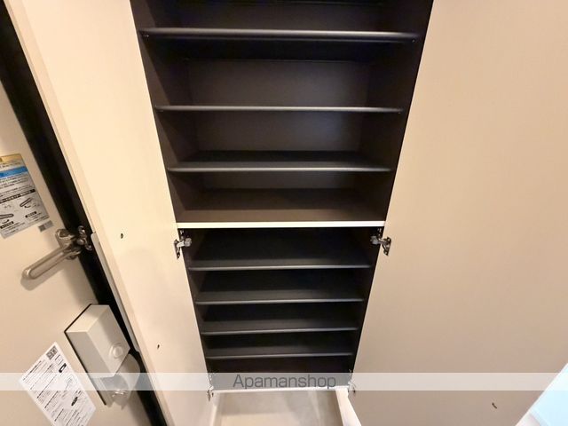 ラフレシール ウエストの内装写真
