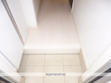 シャングリラ[1K/23.7m2]の玄関
