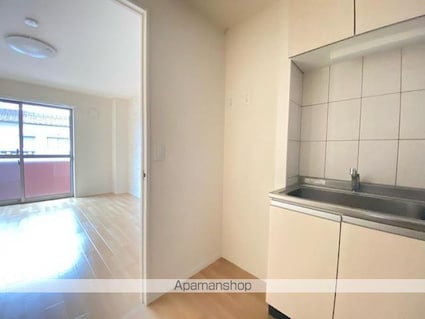 ベルメゾン今里　[1K/30.96m2]の内装3