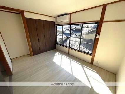 コーポ熊谷Ａ棟[1LDK/36m2]のリビング・居間