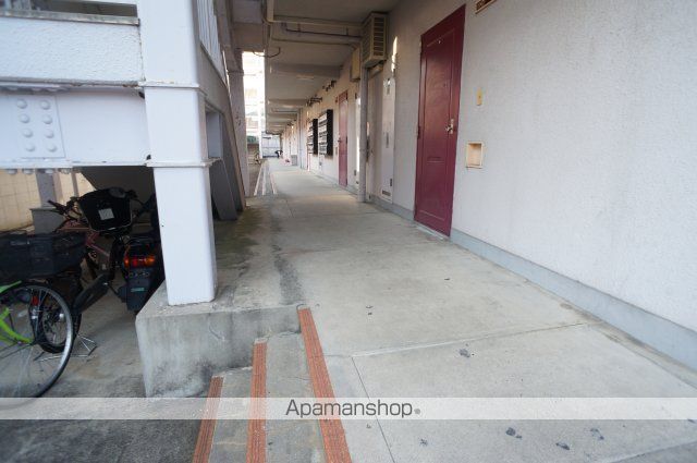 新町ロイヤルハイツの玄関写真