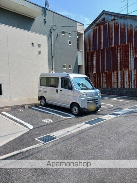 ＫＳＴ１３[1K/27.18m2]の駐車場