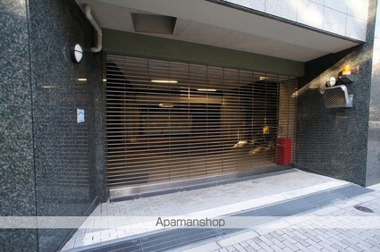 ヒルズ新宿御苑[2SLDK/78.68m2]の駐車場