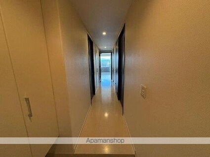 サーパスシティ城山公園[3LDK/83.14m2]の玄関