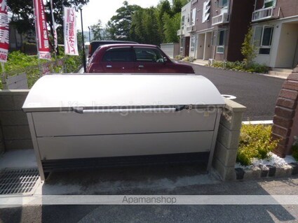 Ｃｈｅｒｒｙ　ｔｒｅｅ[1LDK/45.81m2]の駐車場3